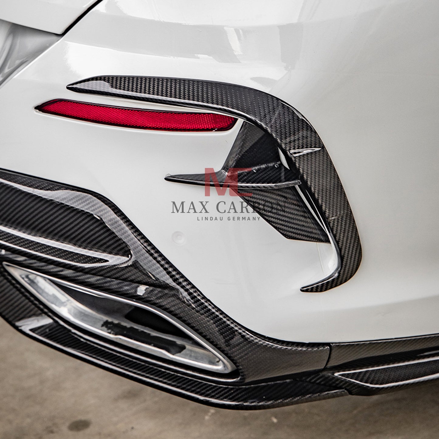 MC MAX CARBON DRY CARBON PREPREG rear panels AERO FLICKER for BMW G14 G15 M850i