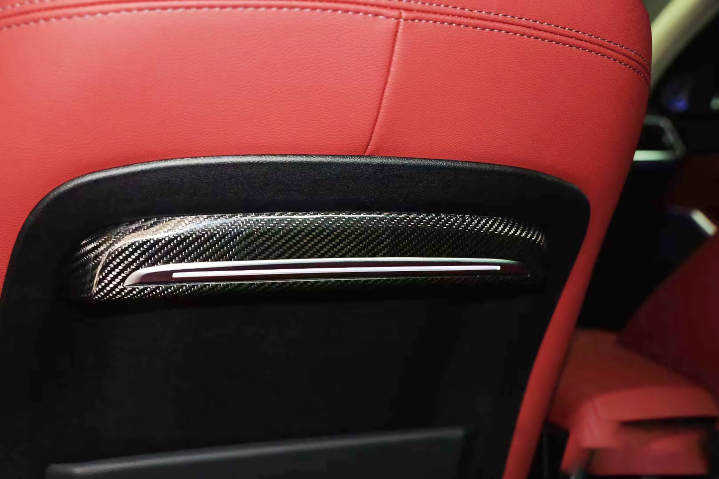 MAX CARBON Performance seat 2 pieces cover set for BMW G01 G02 G05 G06 G20 G21 G22 G23 G26 with LED on seat