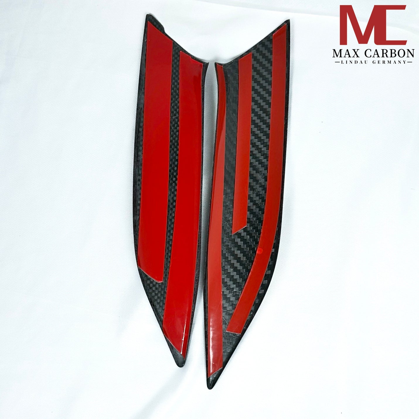 MAX CARBON Performance side center console covers for BMW G20 G21 G22 G23 G26 G42 G80 G81 G82 G83 G87 