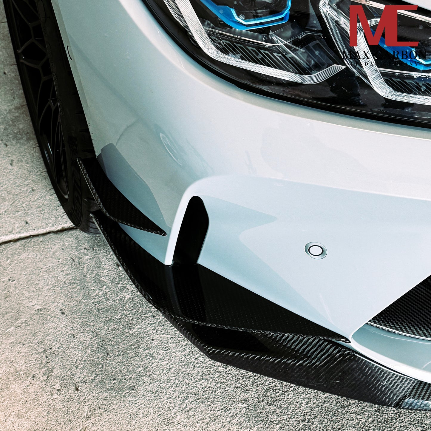 MAX CARBON Performance Aero Flick Dry Carbon Prepreg for BMW M3 G80 G81 M4 G82 G83 V3