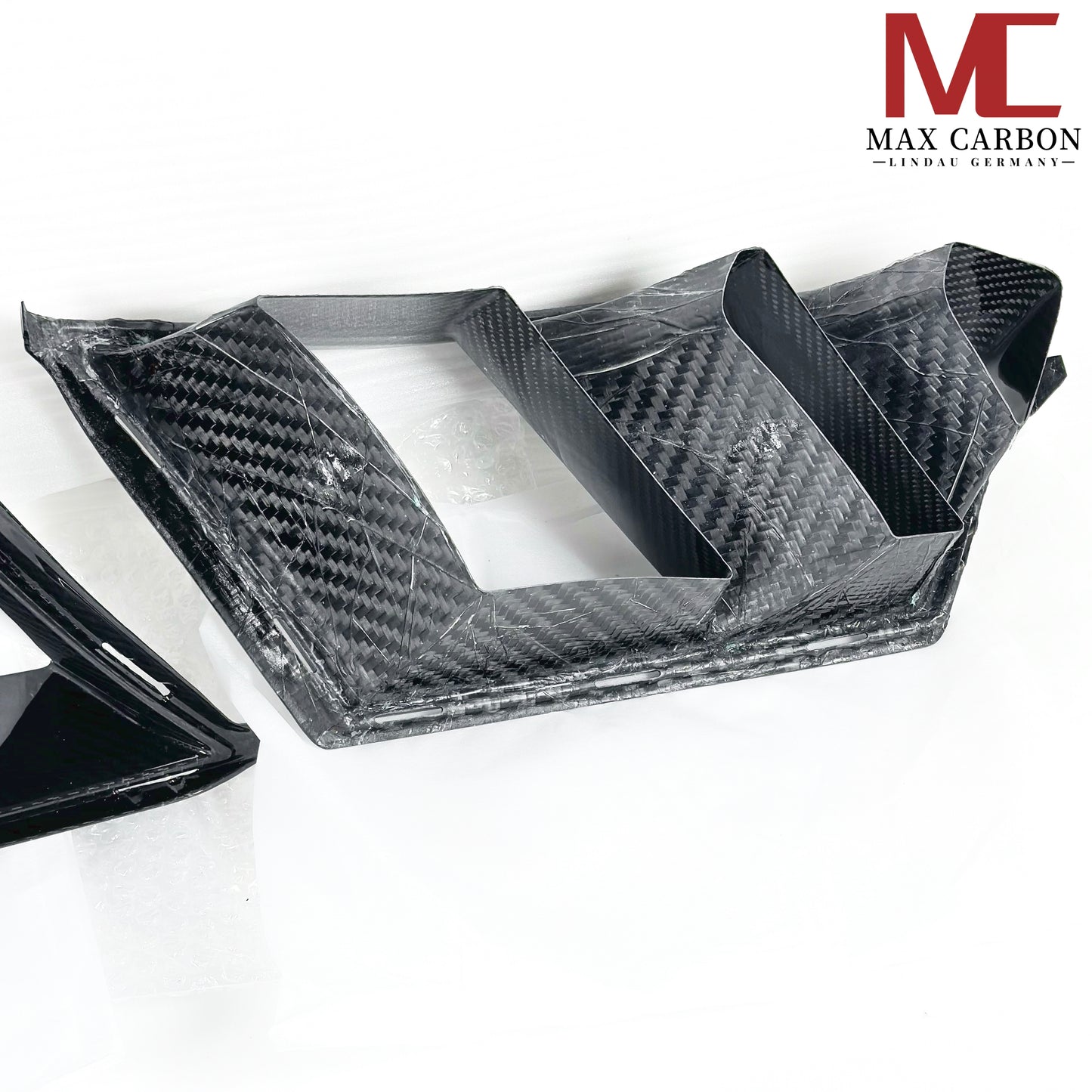 MAX CARBON Dry Carbon Prepreg Performance 2 Grille Air Intake Replacement for BMW M3 M4 G80 G81 G82 G83 