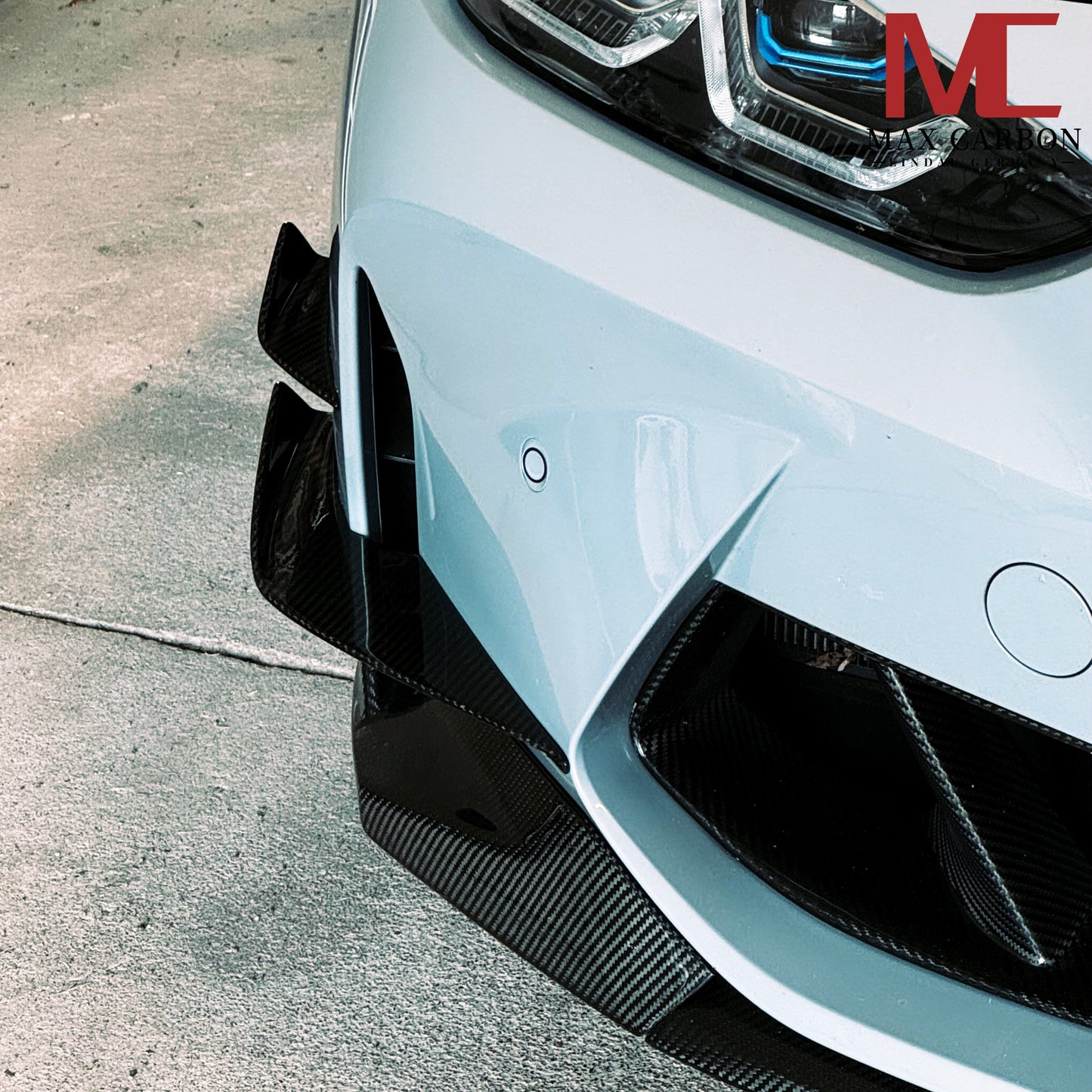 MAX CARBON Performance Aero Flick Dry Carbon Prepreg for BMW M3 G80 G81 M4 G82 G83 V3