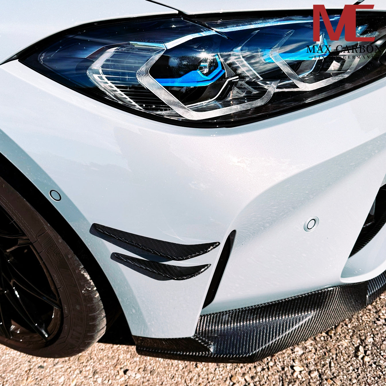 MAX CARBON Dry Carbon Performance Aero Flick for BMW M3 G80 G81 M4 G82 G83 V1