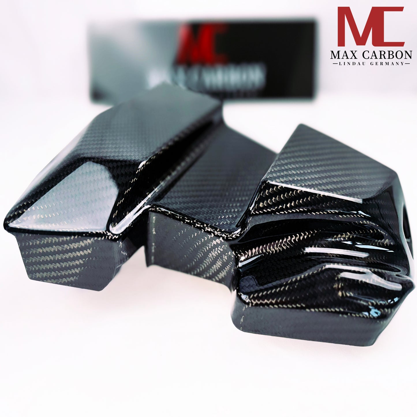 MAX CARBON Performance battery cover in the engine compartment for BMW G80 G81 M3 G82 G83 M4 M2 G87 