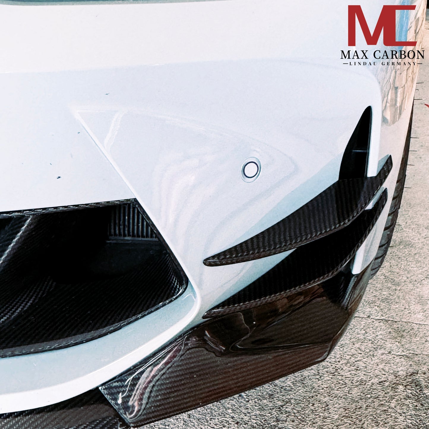 MAX CARBON Performance Aero Flick Dry Carbon Prepreg for BMW M3 G80 G81 M4 G82 G83 V2 