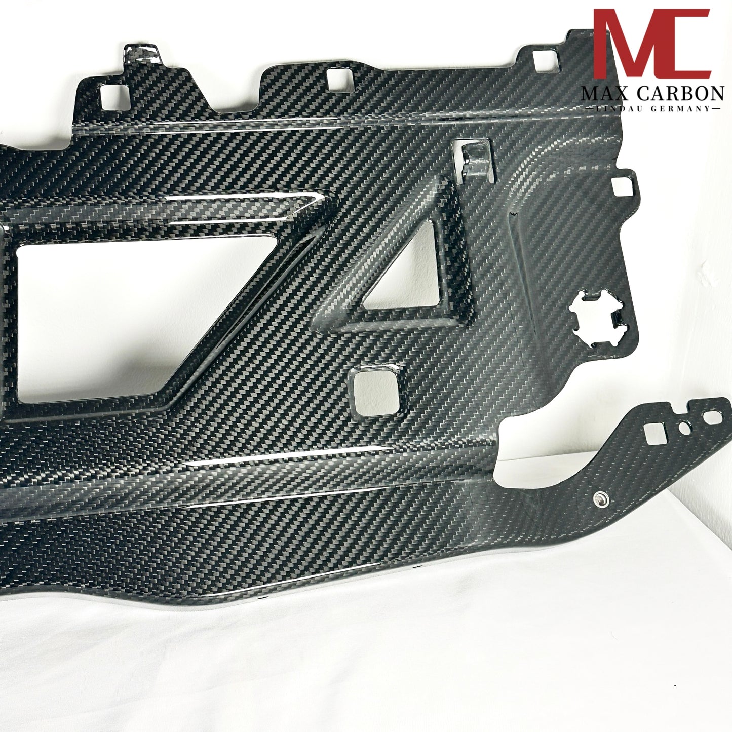 MAX CARBON Shroud Full Replacement Cooling Shroud Slam Panel for BMW G80 G81 G82 G83 G87 M3 M4 M2