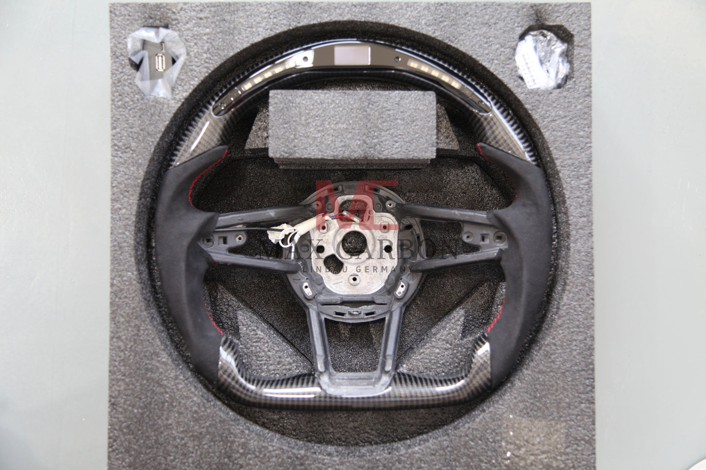 MC MAX CARBON Performance Dry Carbon Smart Steering Wheel LED Sport for Audi R8 4S