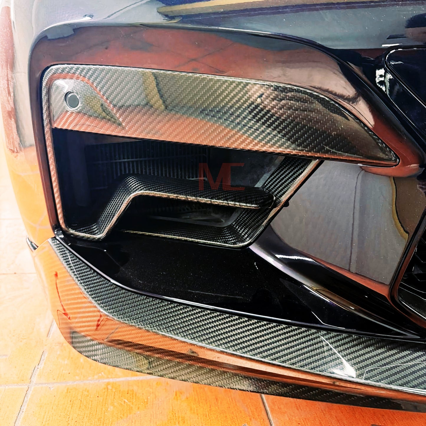 MAX CARBON Dry Carbon large front lip set suitable for BMW M5 F90 only LCI