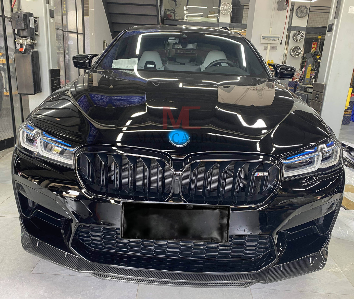 MAX CARBON Dry Carbon Prepreg Performance large front lip suitable for BMW M5 F90