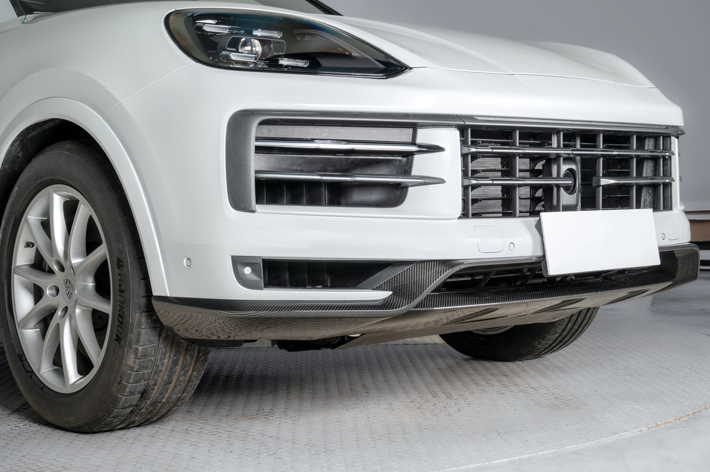 MAX CARBON DRY Carbon Front Lip for Porsche Cayenne S GTS 9YA 9Y0 Facelift GT Sport Style