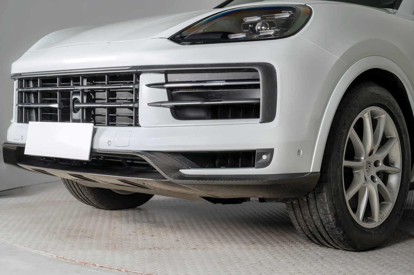 MAX CARBON DRY Carbon Front Lip for Porsche Cayenne S GTS 9YA 9Y0 Facelift GT Sport Style