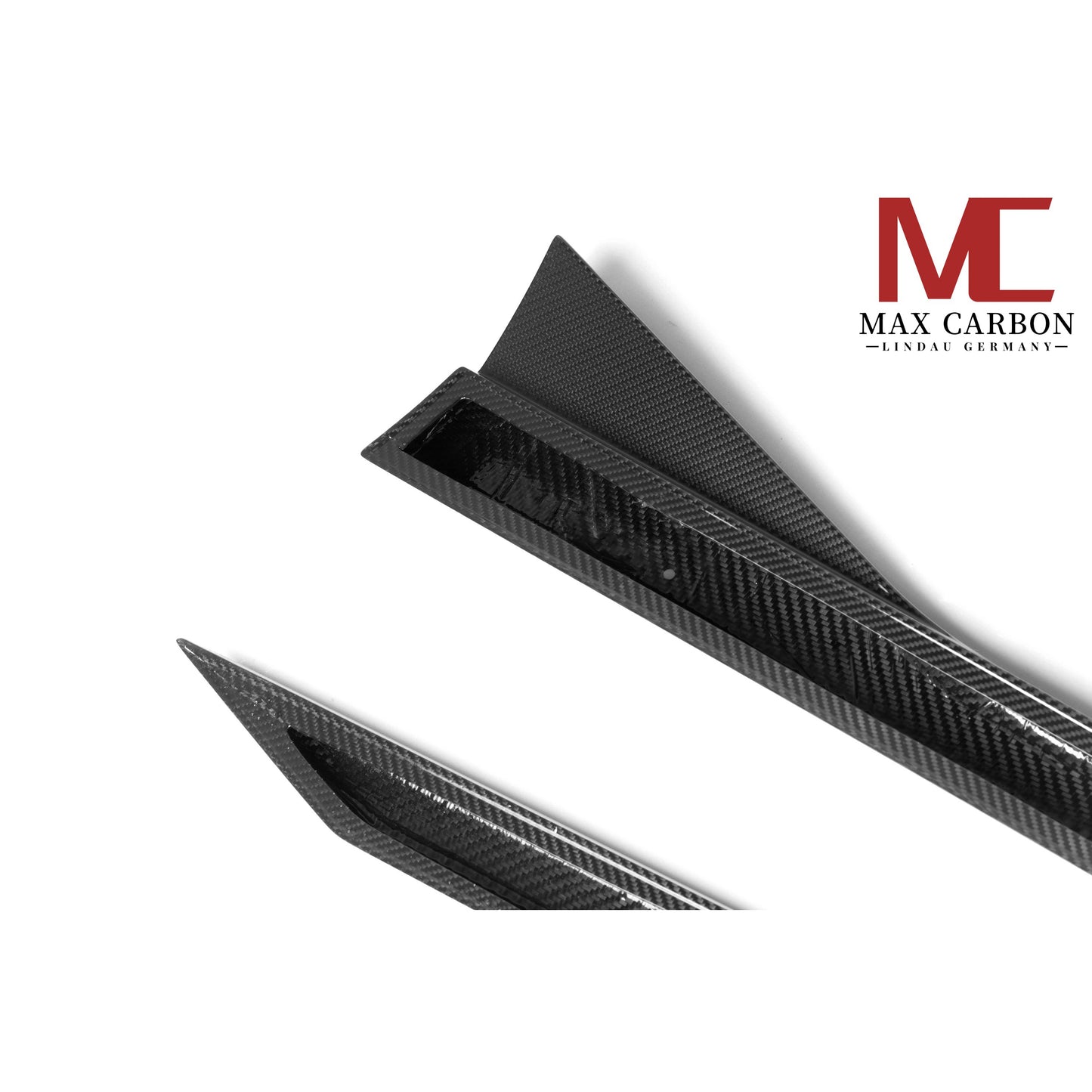 MAX CARBON Dry Carbon Prepreg Replacement Side Skirts Insert for BMW M5 G90 G99