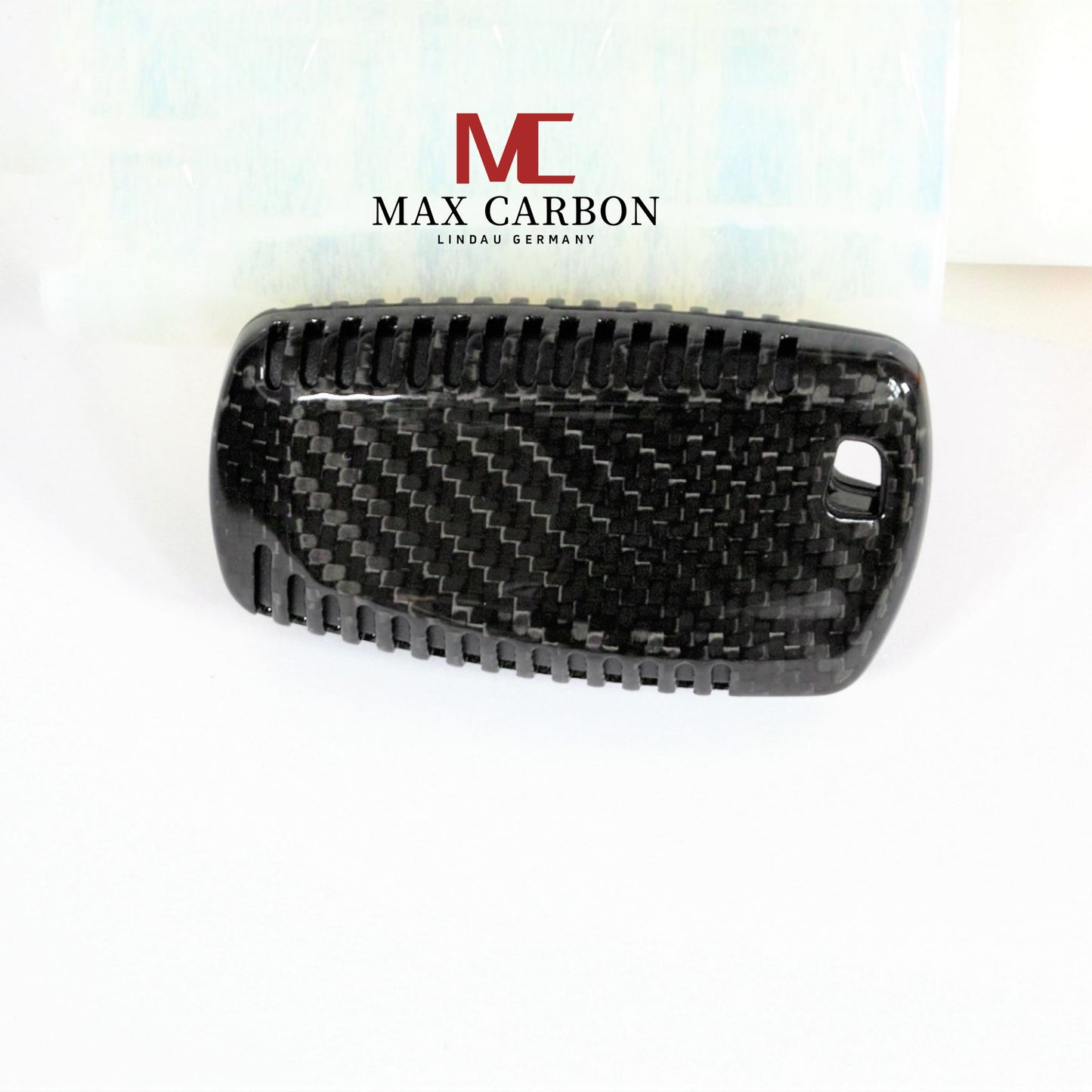 MAX CARBON Premium Key Cover Case Cover for BMW 1 Series 2 Series 3 Series 4 Series 5 Series 6 Series 7 Series M2 M3 M4 M135i M140i M235i M240i X1 X3 X4 X5 X6