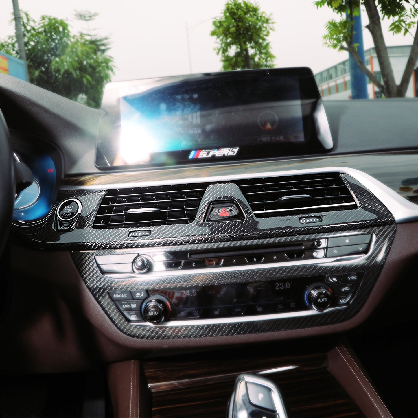 MAX CARBON DRY CARBON Performance replacement gear selector switch covers suitable for BMW M5 F90 X3M F97 X4M F98 