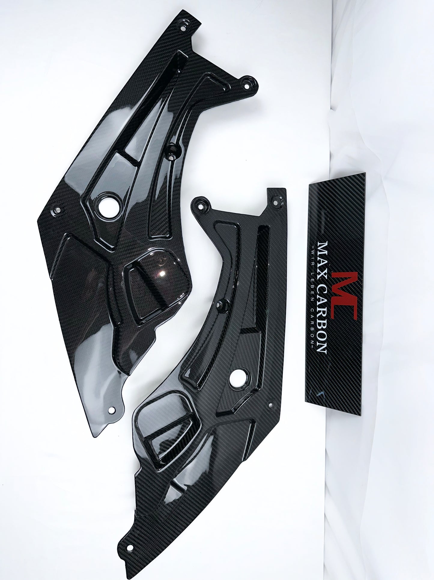 MAX CARBON Engine Compartment Cover Front DRY CARBON Prepreg for BMW G80 G81 M3 G82 G83 M4 