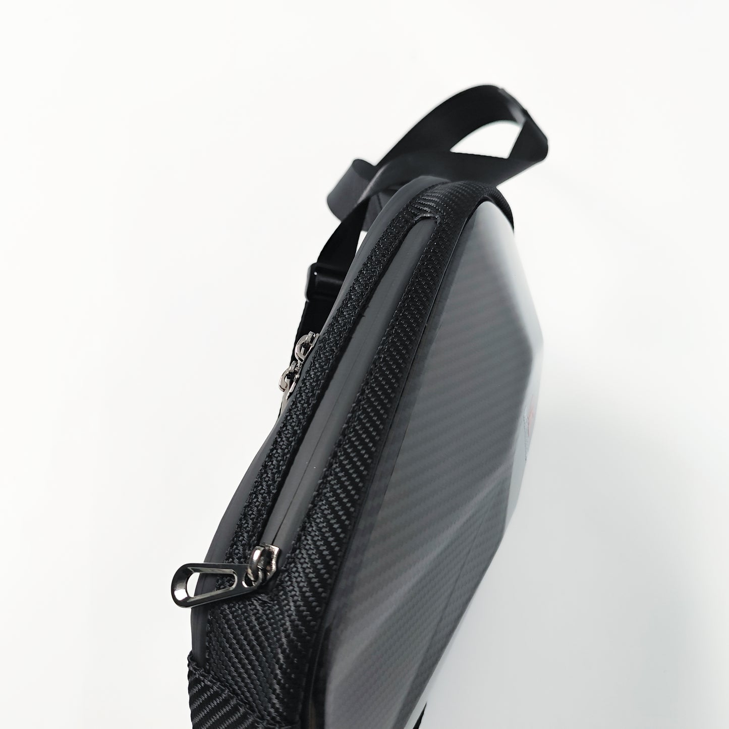 MC MAX CARBON Lifestyle Real Carbon Shoulder Bags