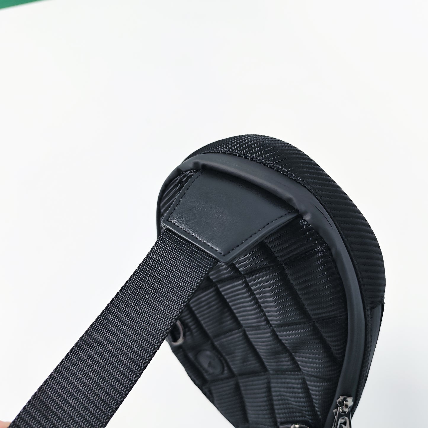 MC MAX CARBON Lifestyle Real Carbon Shoulder Bags