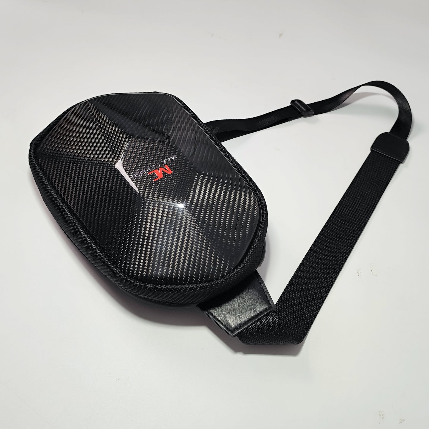 MC MAX CARBON Lifestyle Real Carbon Shoulder Bags