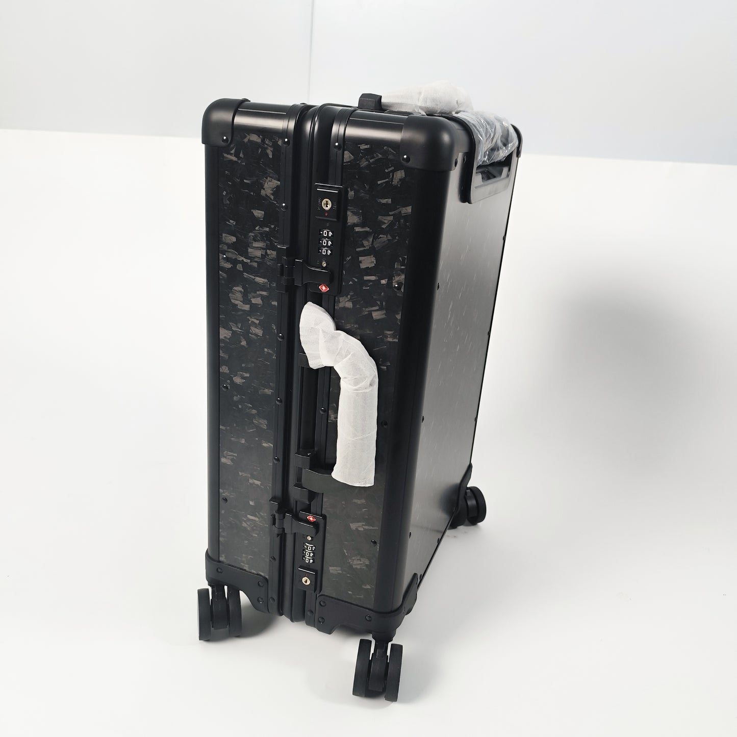 MC MAX CARBON Lifestyle Real Carbon High Quality Travel Luggage Hand Luggage Suitcase with TSA Lock 