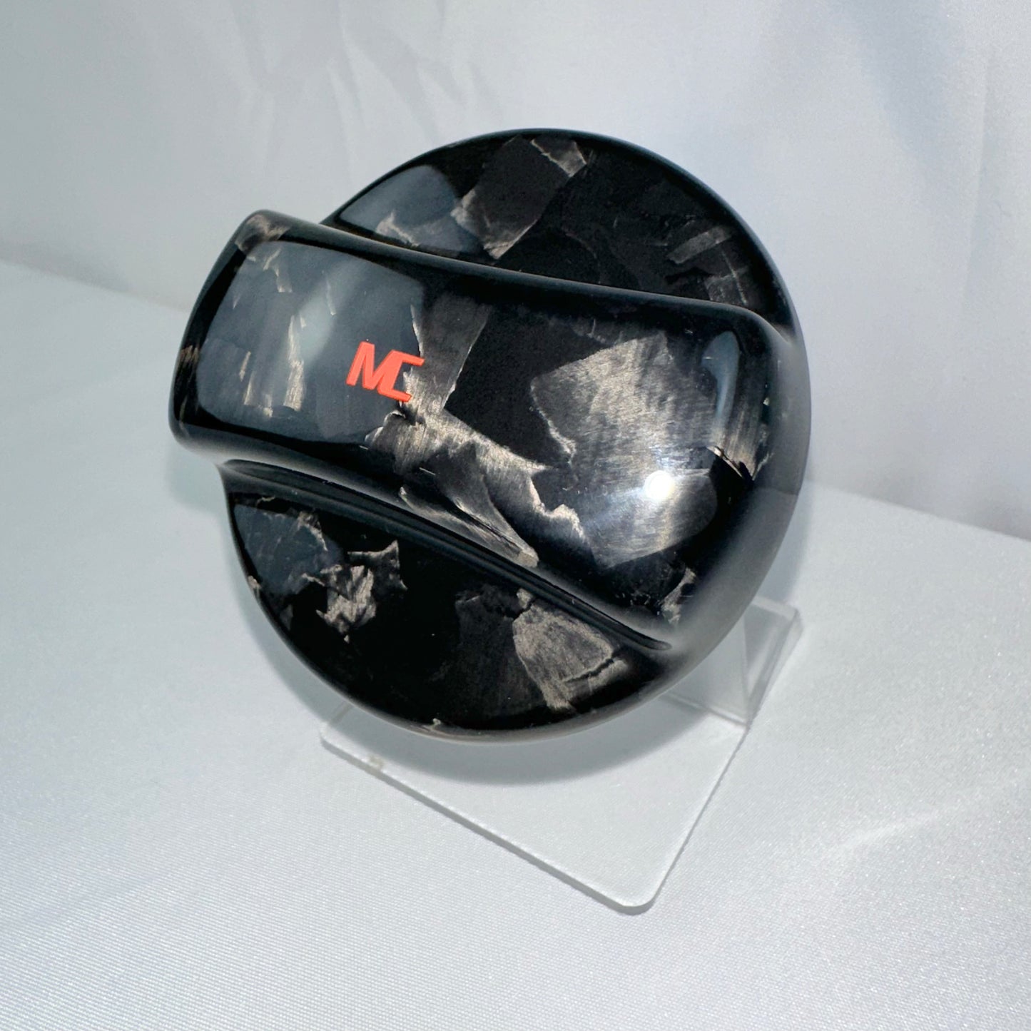 MAX CARBON Performance tank cap carbon for all BMW and MINI vehicles from 2010 