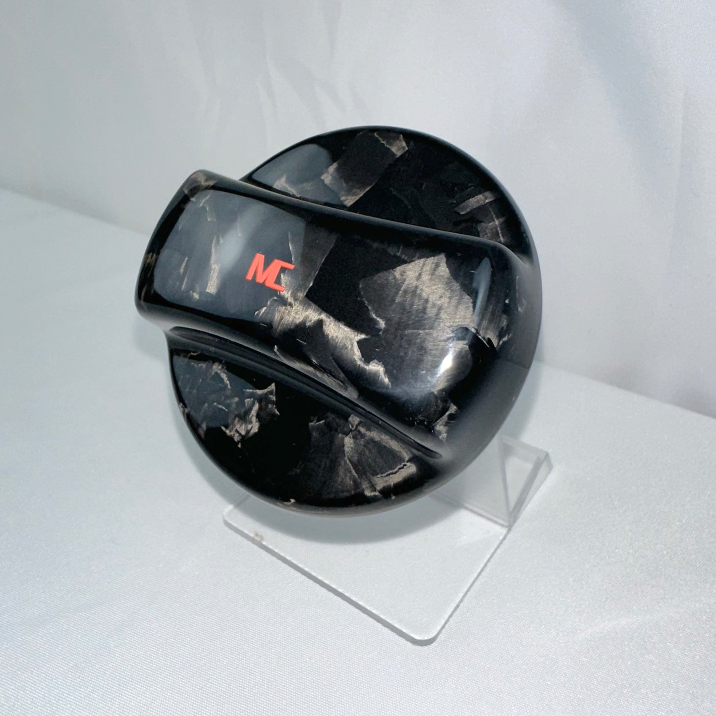 MAX CARBON Performance tank cap carbon for all BMW and MINI vehicles from 2010 