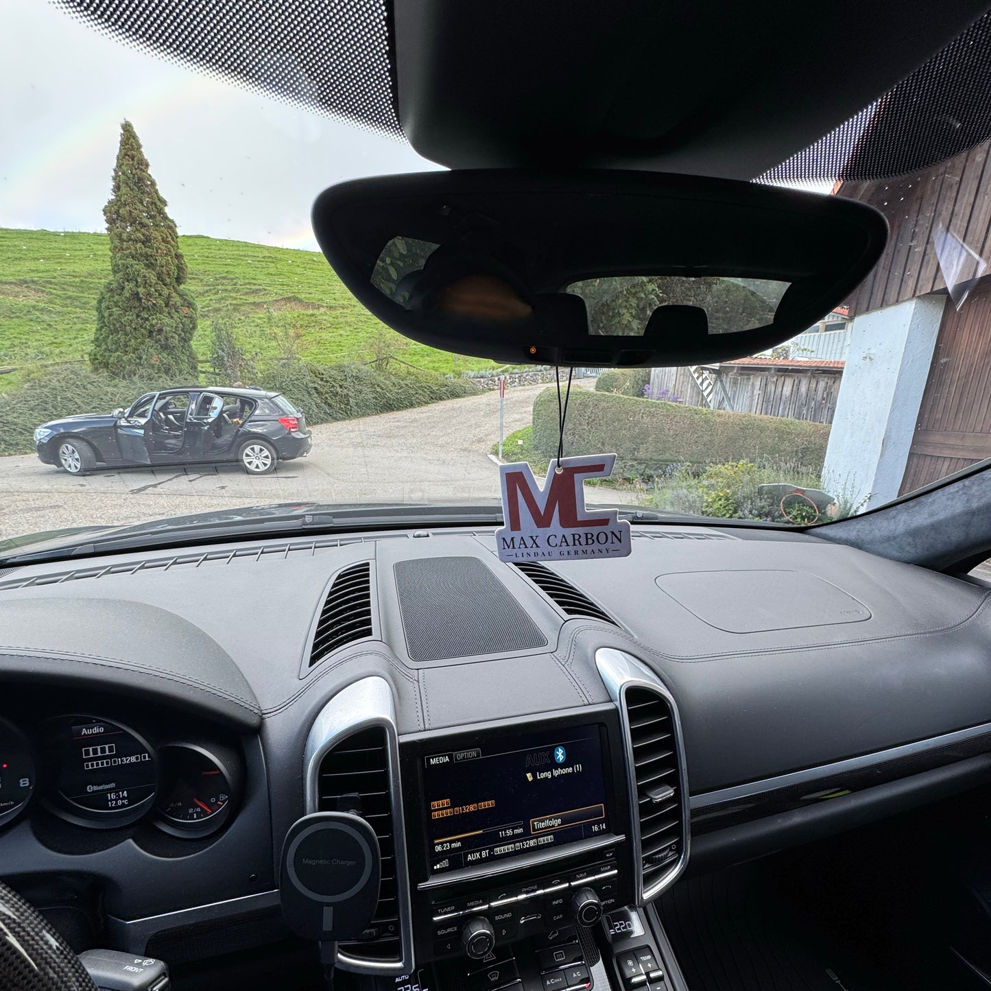 MAX CARBON fragrance tree with Original Elixir des Merveilles Eau de Parfum with original perfume from Hermès