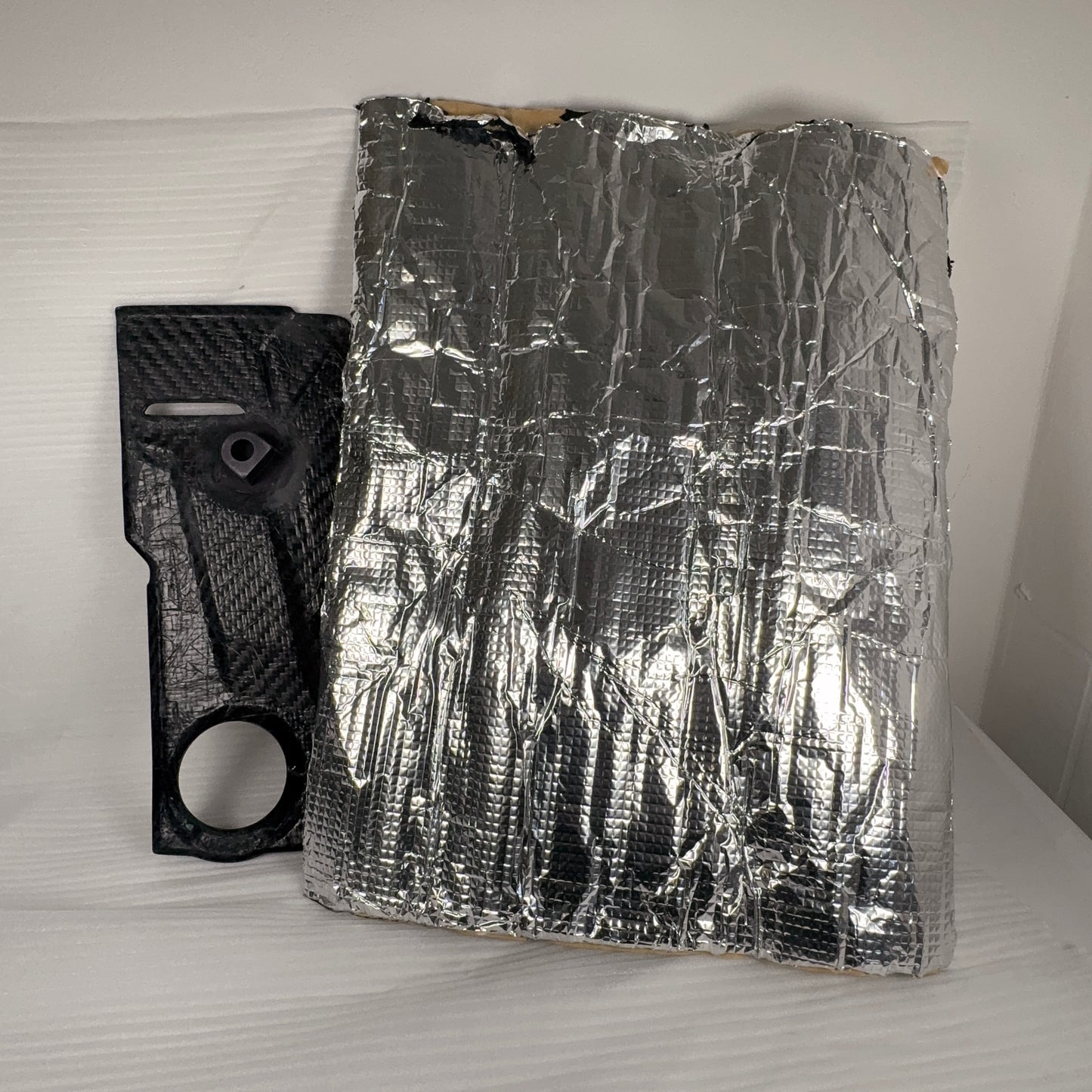 MAX CARBON Performance dry carbon engine cover engine compartment replacement for BMW M5 F90 M8 F91 F92 F93