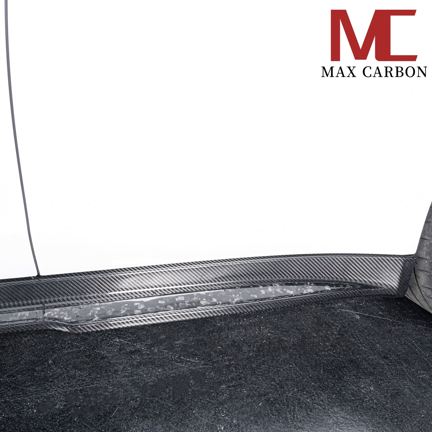 MAX CARBON DRY CARBON side skirts suitable for Porsche Panamera 970