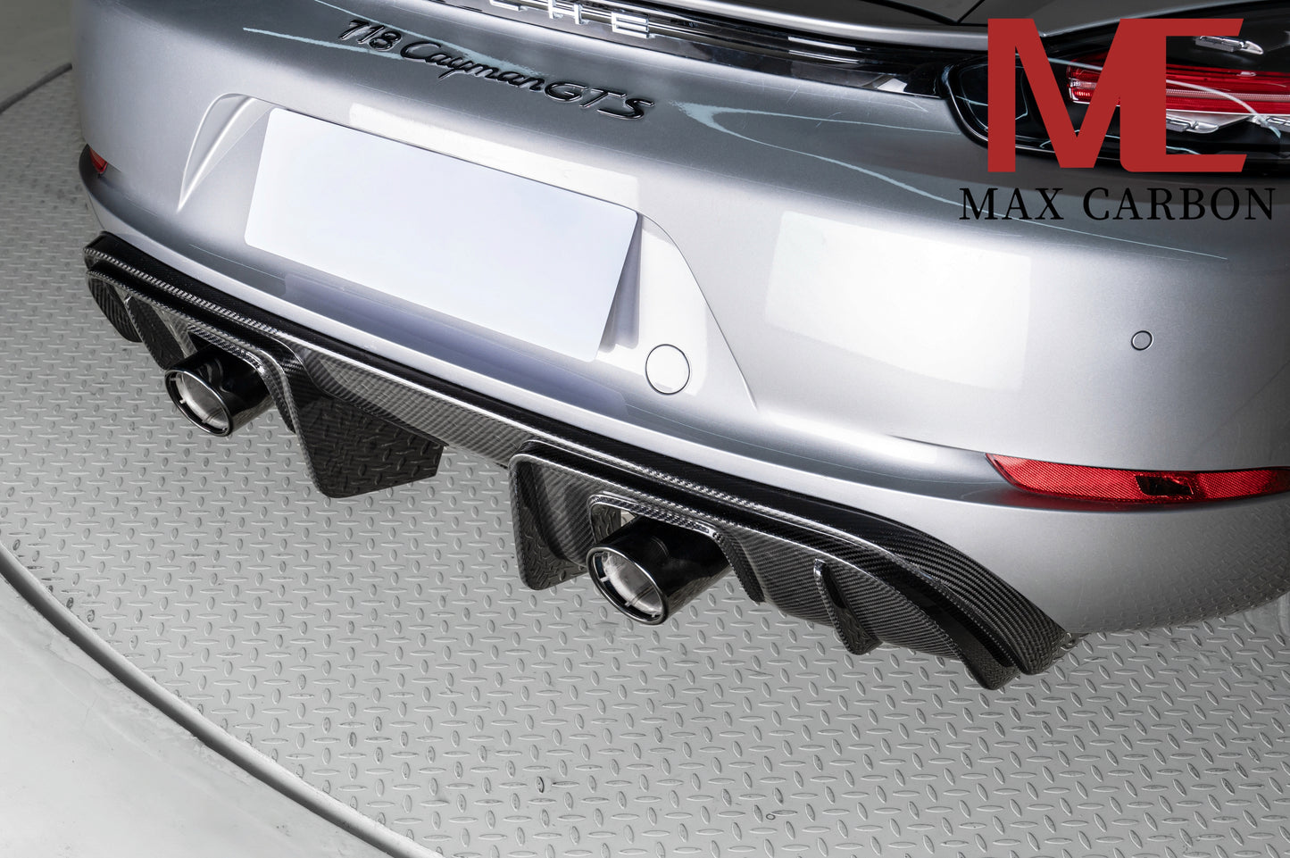 MAX CARBON DRY Carbon rear diffuser replacement diffuser suitable for Porsche 718 982 Cayman Boxster S GTS including exhaust covers in black 