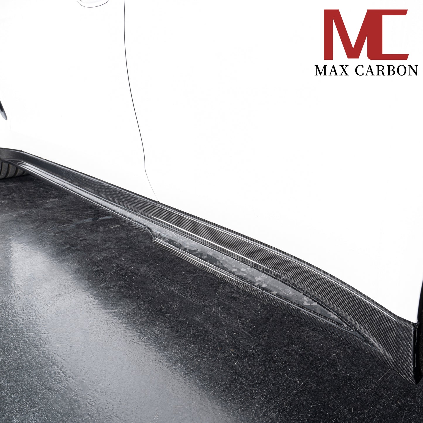 MAX CARBON DRY CARBON side skirts suitable for Porsche Panamera 970