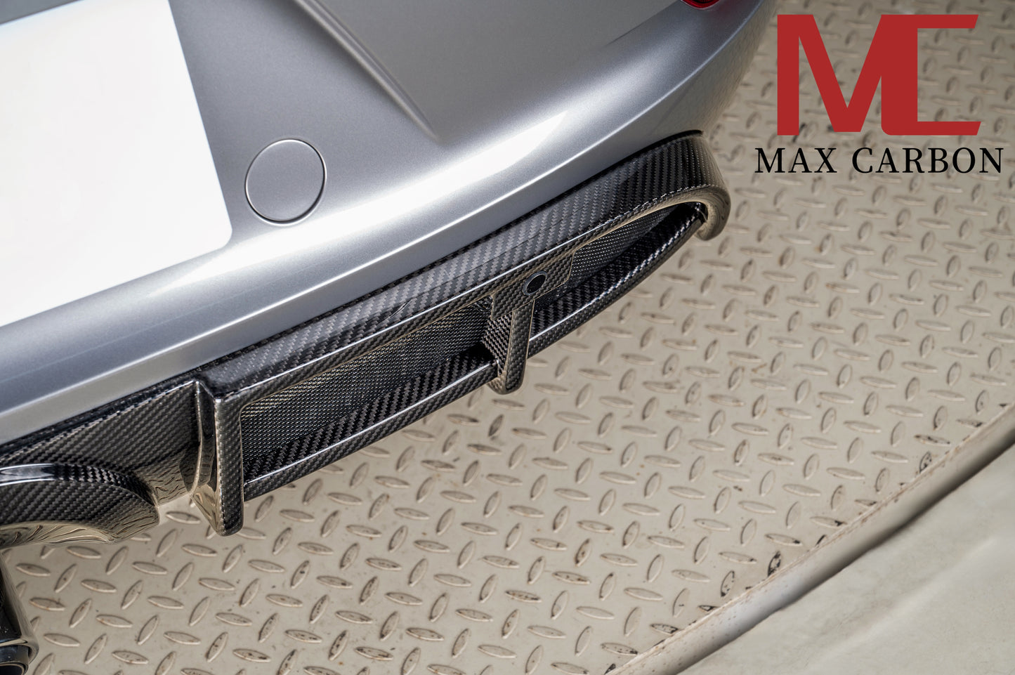MAX CARBON DRY Carbon rear diffuser replacement diffuser suitable for Porsche 718 982 Cayman Boxster 
