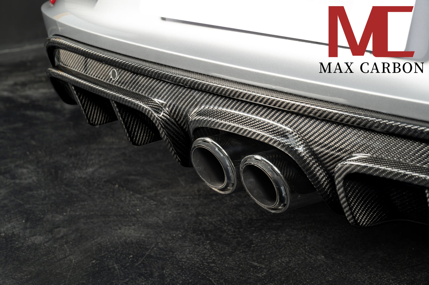 MAX CARBON DRY Carbon rear diffuser replacement diffuser suitable for Porsche 718 982 Cayman Boxster 