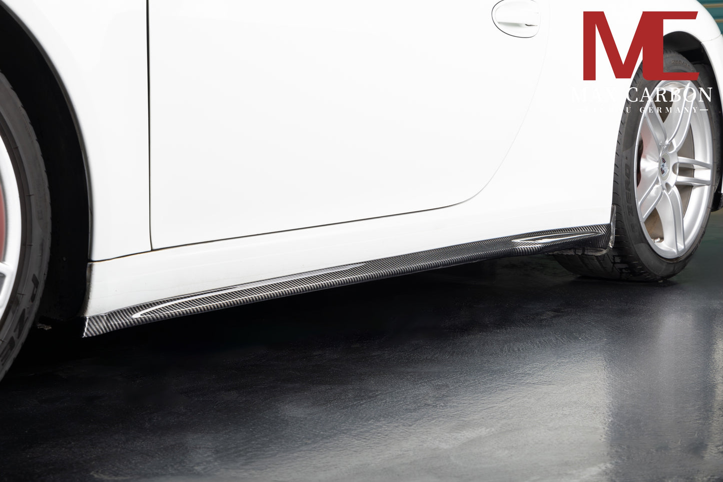 MAX CARBON Dry Carbon Performance side skirts suitable for Porsche 911 991.1 991.2