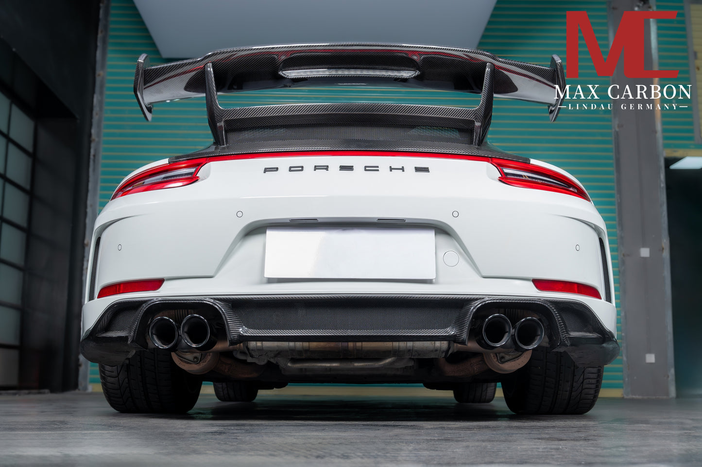 MAX CARBON DRY Carbon rear wing spoiler including seat plates suitable for Porsche 911 991 