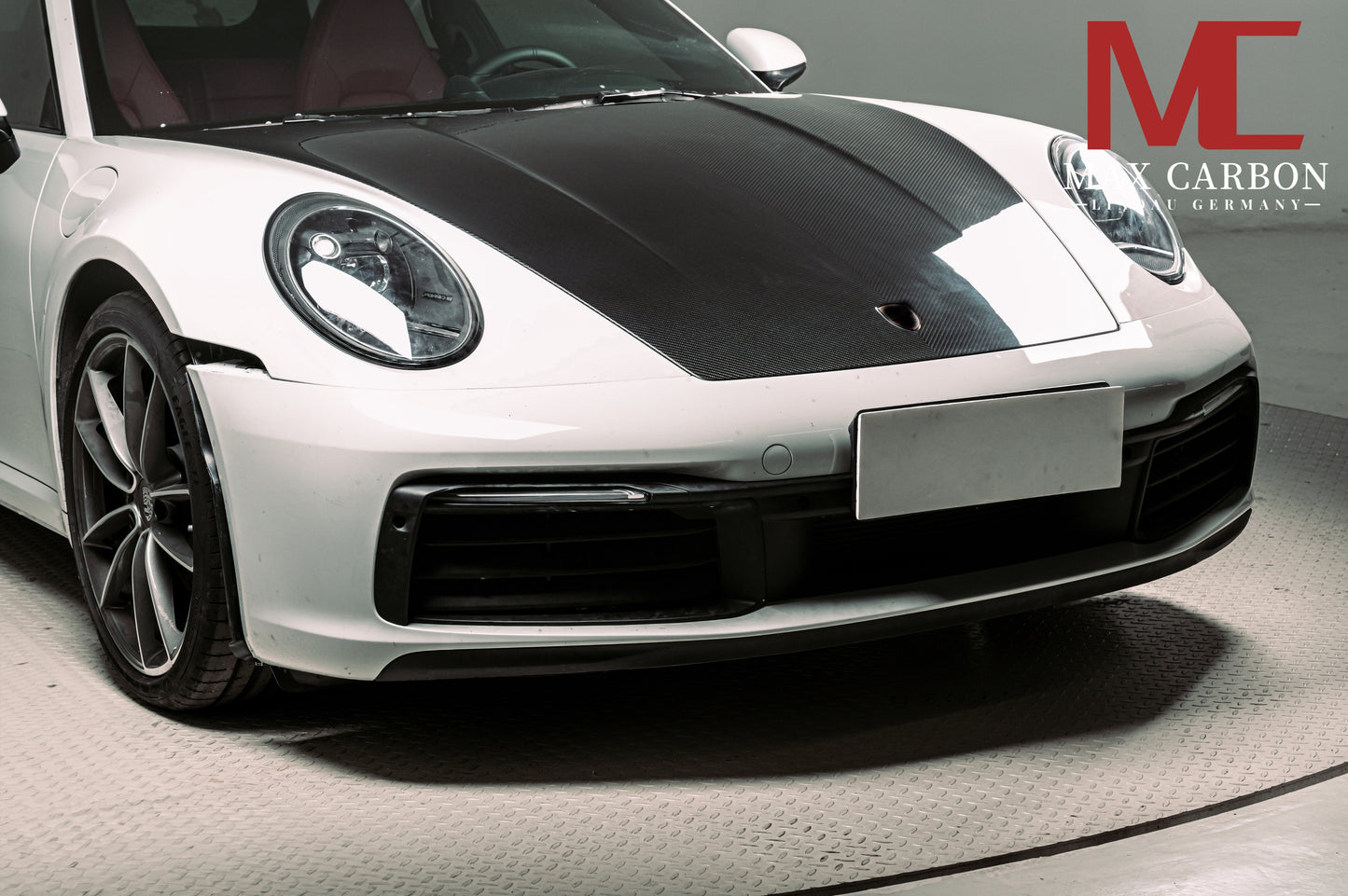 MAX CARBON DRY Carbon bonnet hood suitable for Porsche 911 992.1 Carrera