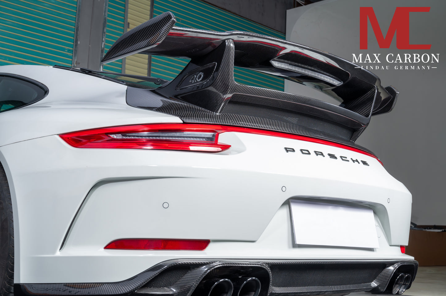 MAX CARBON DRY Carbon rear wing spoiler including seat plates suitable for Porsche 911 991 