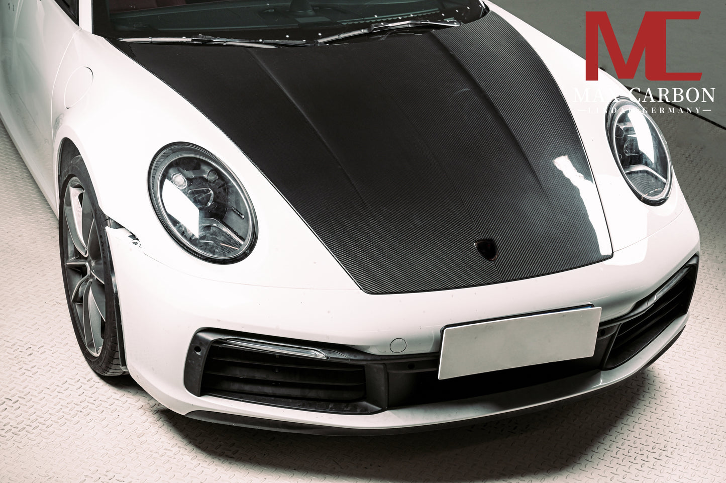 MAX CARBON DRY Carbon bonnet hood suitable for Porsche 911 992.1 Carrera
