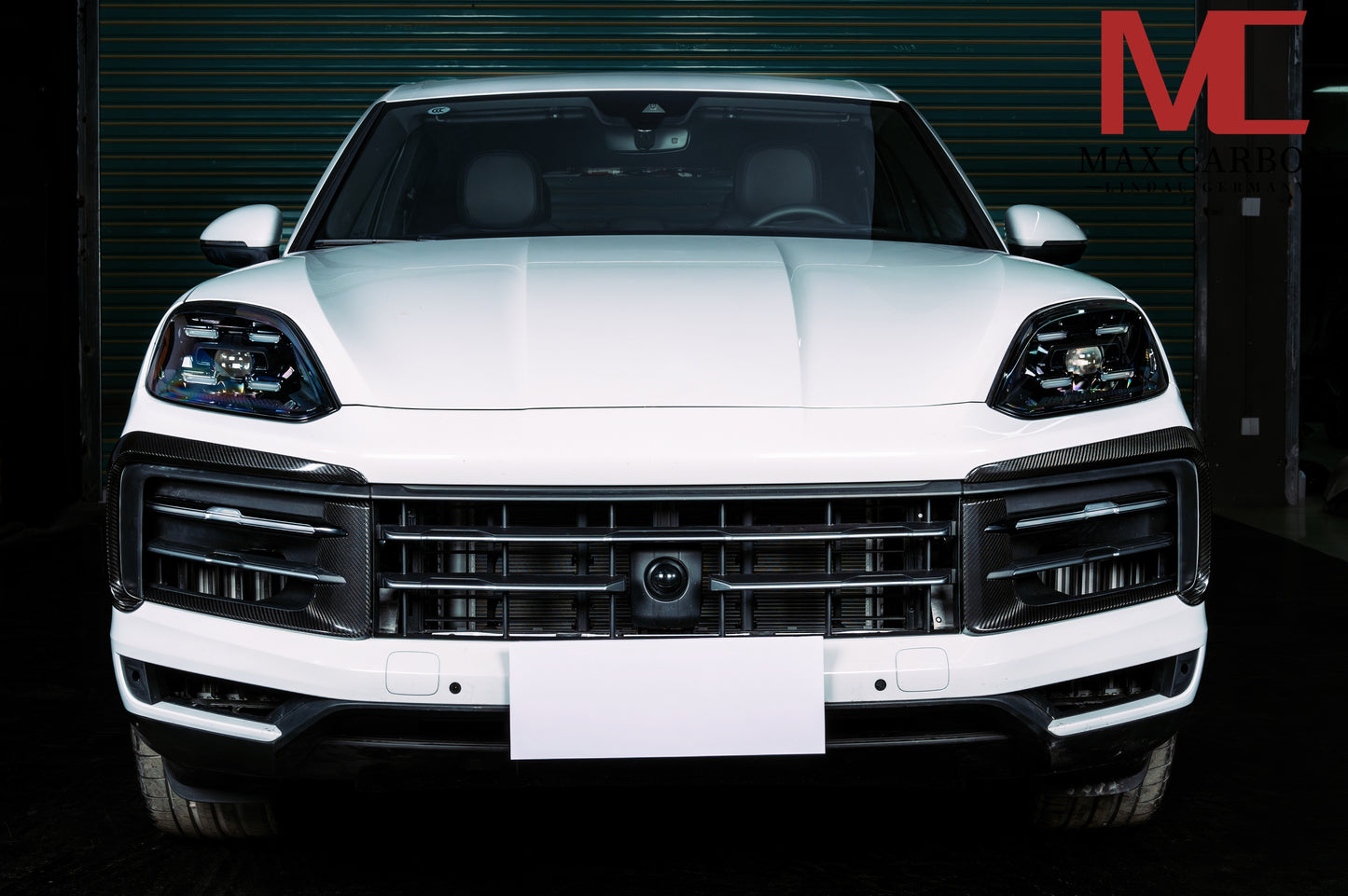 MAX CARBON DRY CARBON front bumper covers air intake covers for Porsche Cayenne 9YA Facelift