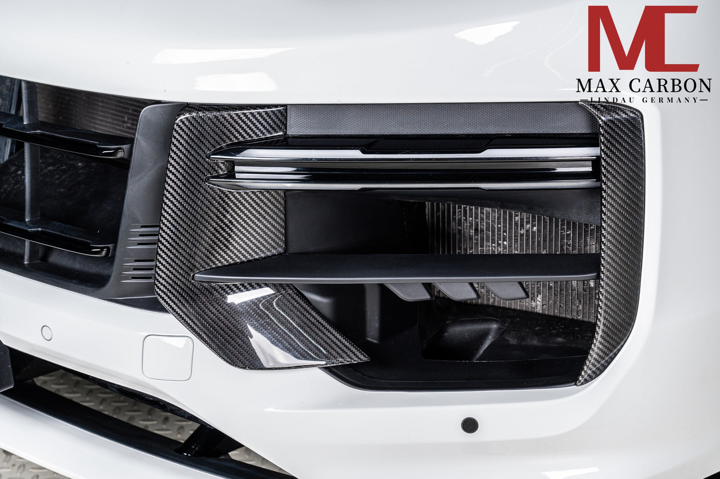 MAX CARBON DRY CARBON Front Bumper Covers Small Air Intake Covers for Porsche Cayenne 9YA 9Y0 Facelift Turbo, Turbo S, Turbo GT 