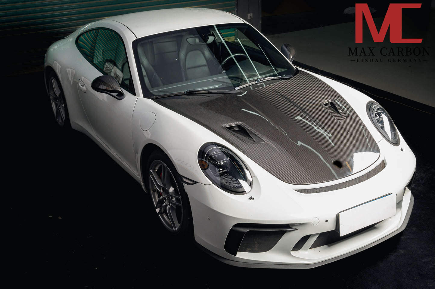 MAX CARBON DRY Carbon bonnet hood suitable for Porsche 911 991 GT3 718 