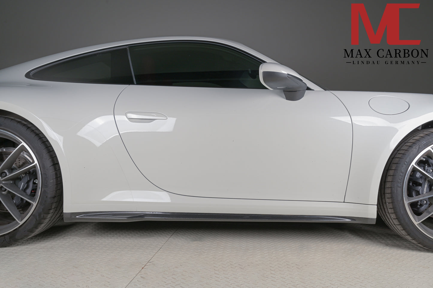 MAX CARBON Dry Carbon Performance side skirts for Porsche 911 992.1
