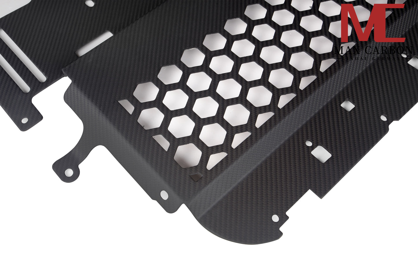 MAX CARBON Dry Carbon Underbody Protection Floor Protection for BMW G80 G81 M3 G82 G83 M4 M2 G87 SQ Style