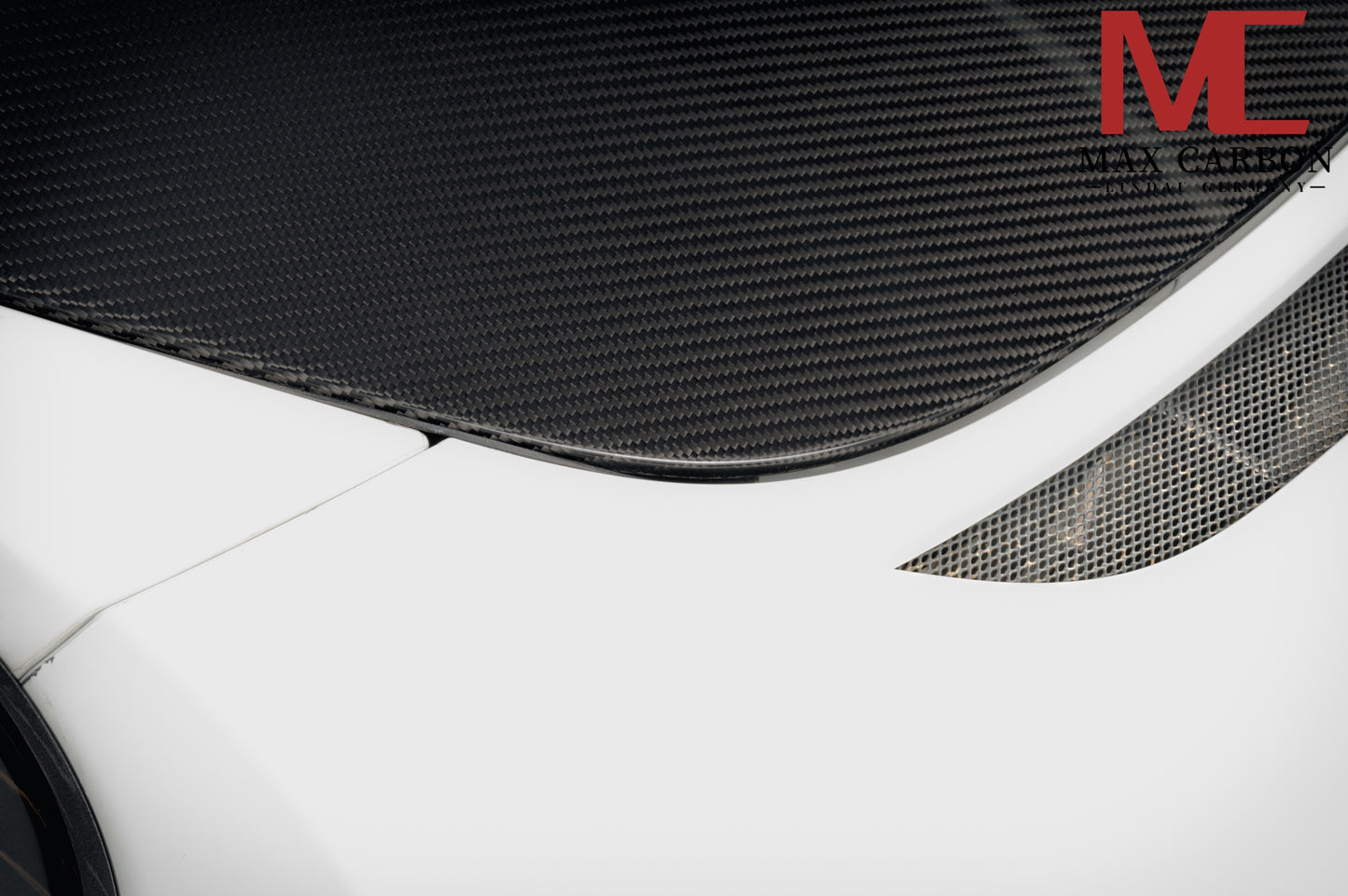 MAX CARBON DRY Carbon bonnet hood suitable for Porsche 911 991 GT3 718 