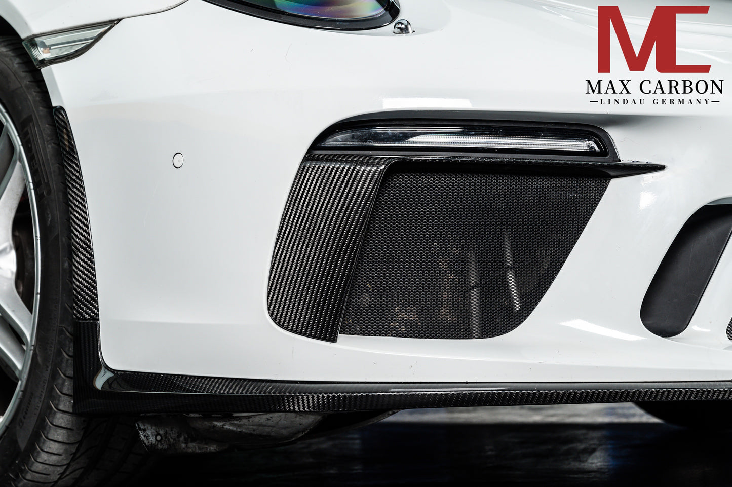 MAX CARBON Front Bumper LED Cover Replacement fits for Porsche 911 991.2 GT3 GT3RS