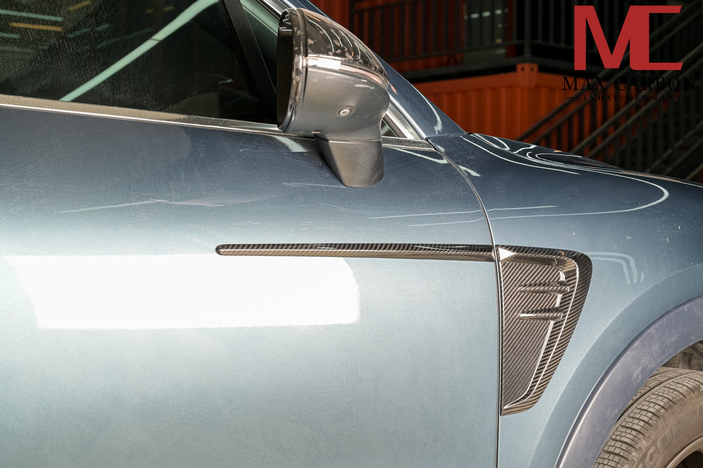 MAX CARBON DRY Carbon Side Door Panels Fender Covers for Porsche Cayenne S GTS 9YA 9Y0