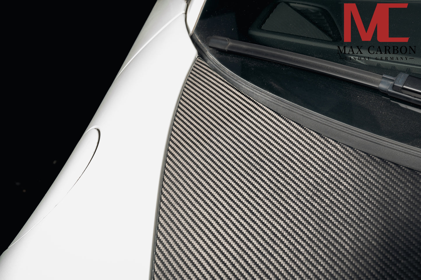 MAX CARBON DRY Carbon bonnet hood suitable for Porsche 911 991 GT3 718 