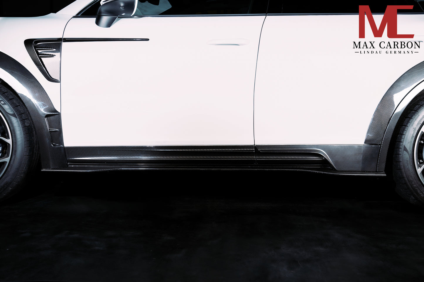 MAX CARBON DRY Carbon wheel house extensions wheel house covers suitable for Porsche Cayenne S GTS 9YA .2 