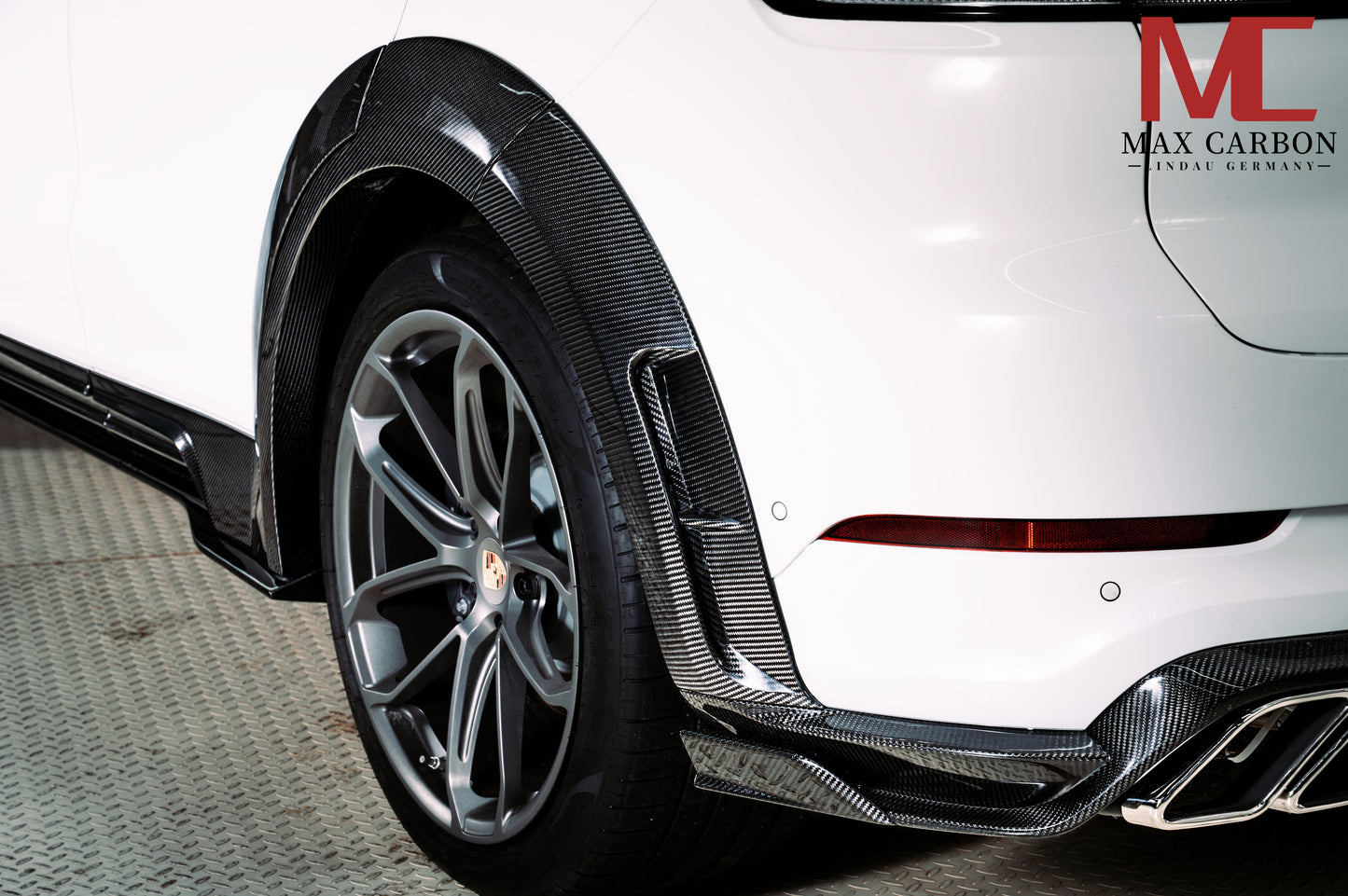 MAX CARBON DRY Carbon Diffuser Rear Diffuser for Porsche Cayenne 9YA 9Y0 SUV Coupé