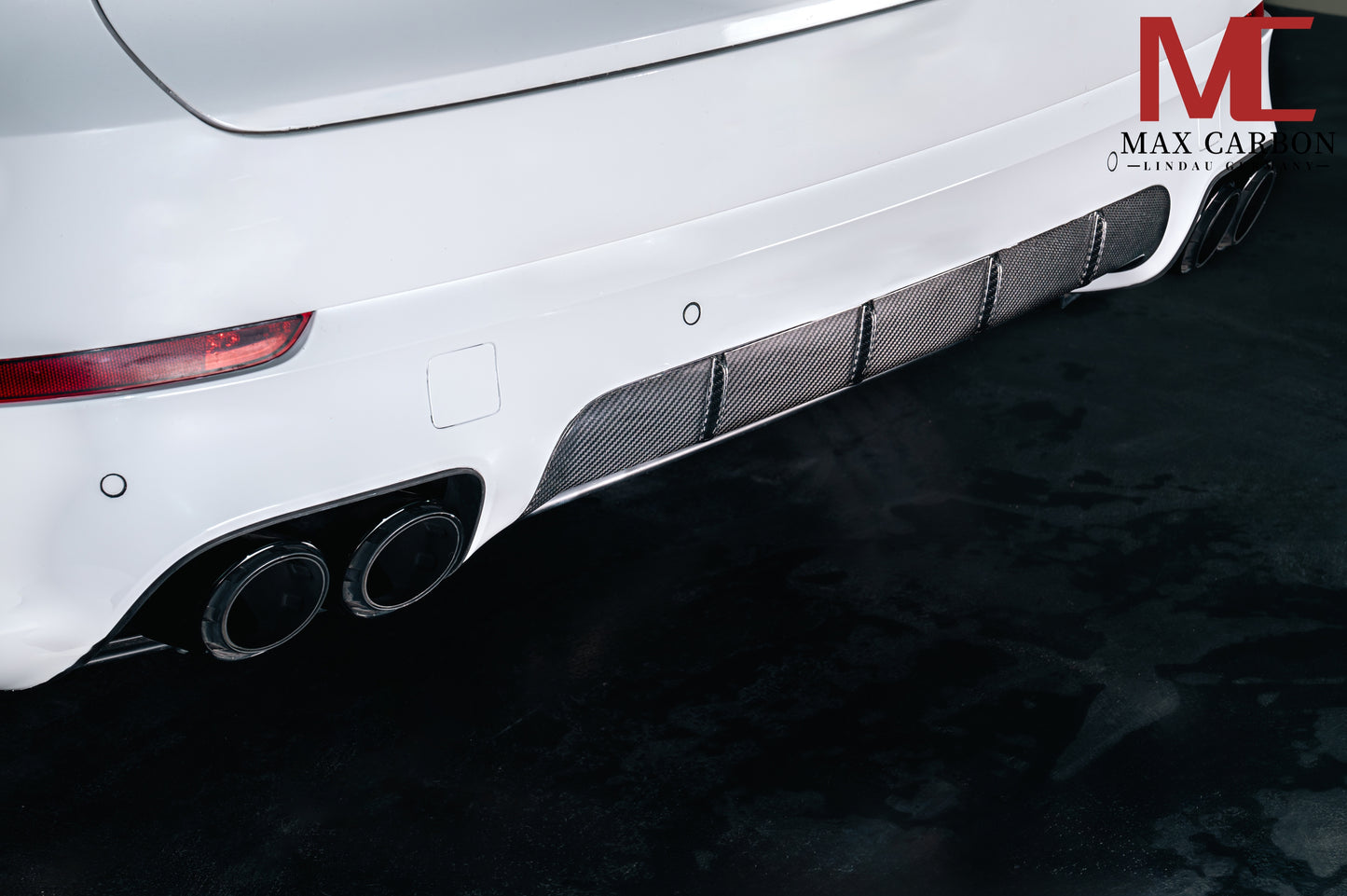 DRY Carbon Heckdiffusor Diffusor für Porsche Cayenne S GTS 9YA