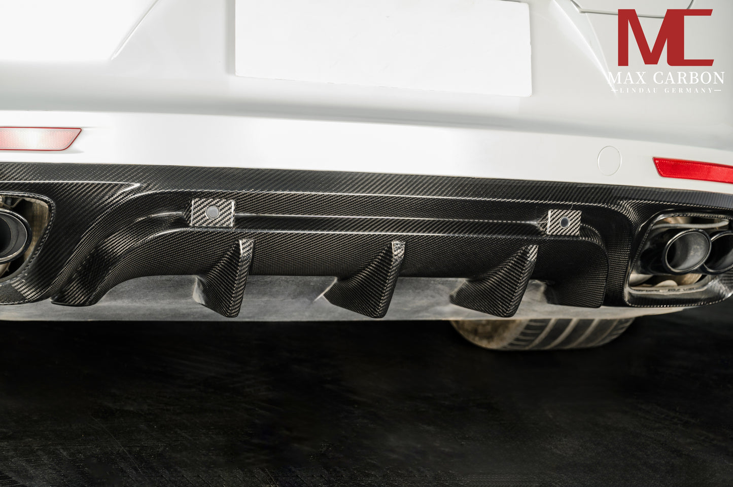 MAX CARBON DRY CARBON rear diffuser suitable for Porsche Panamera 971 971.1 971.2